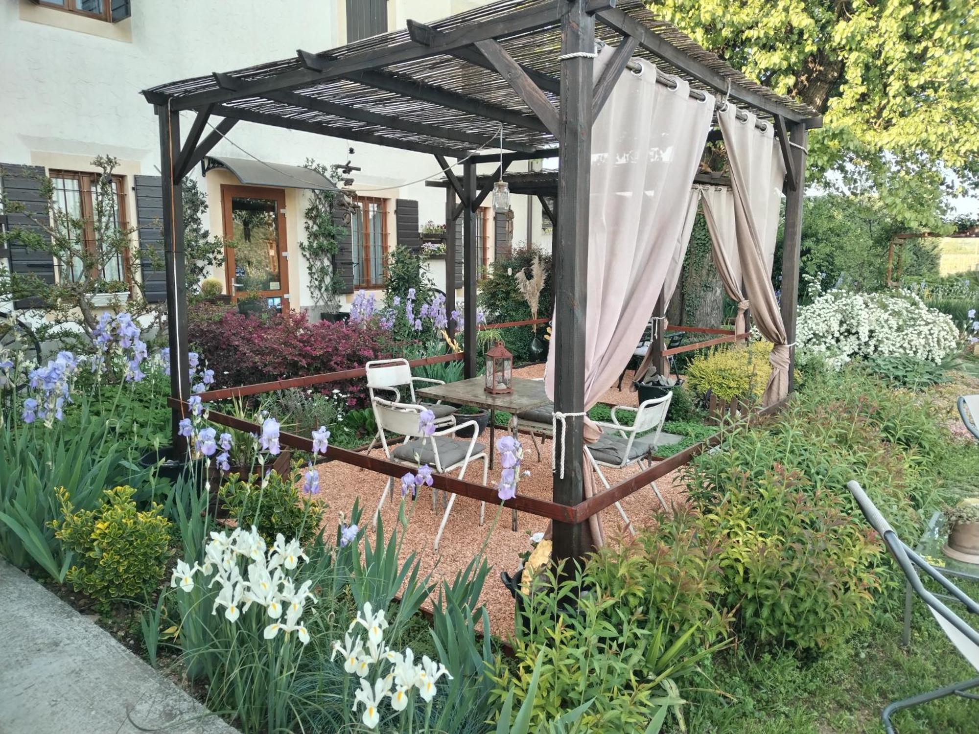 Bed and Breakfast Ca' Blanca Кастельнуово-дель-Гарда Экстерьер фото
